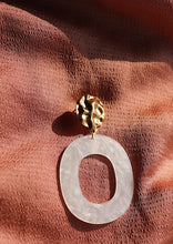 Afbeelding in Gallery-weergave laden, White